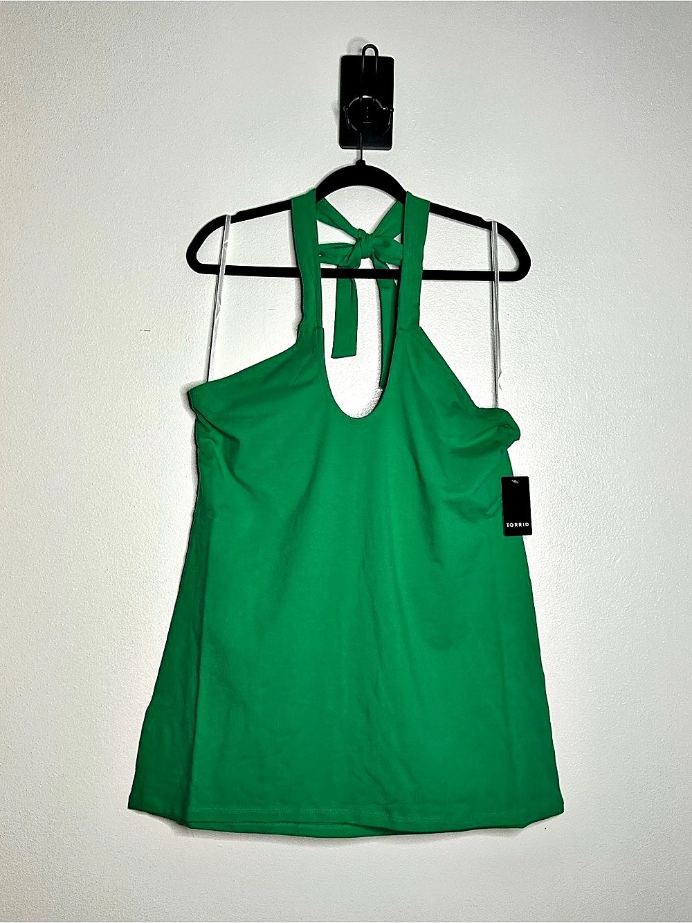 NWT Torrid Retro Chic Simply Green Twist Neck Halter Top 3X Size 3 22 24